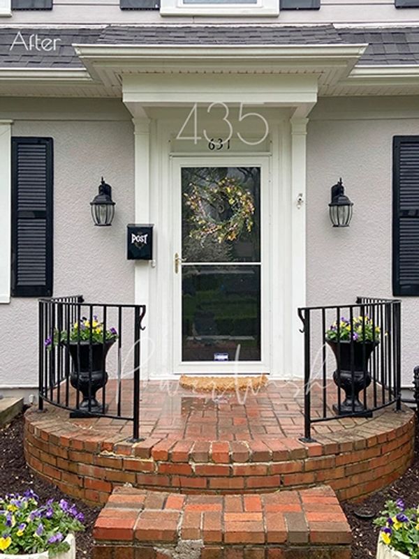 House wash in Brookside, KC MO. Clean & enhance your curb appeal. Hme washing, Kansas City Missouri.